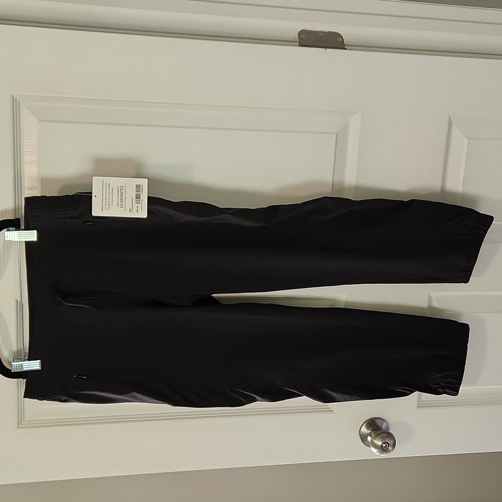 Nwt athleta la viva capri black 4T